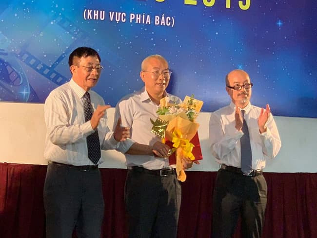 'Về nhà đi con' thắng lớn tại giải Cánh diều vàng 2019 0 'Về nhà đi con' thắng lớn tại giải Cánh diều vàng 2019 0