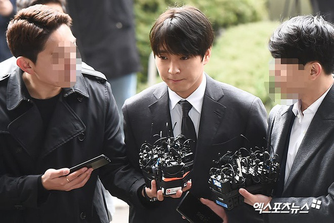 Jung Joon Young lãnh án cho tội cầm đầu phòng chat tình dục ở showbiz Hàn