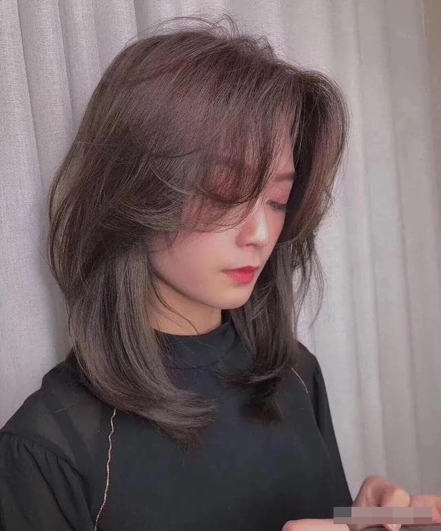kieu-toc-duoi-ca (1).jpg 1