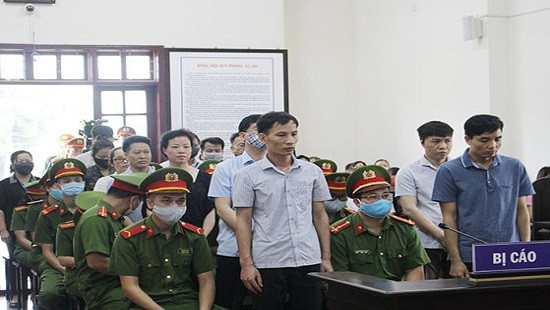 Vụ gian lận điểm thi ở Hòa Bình: Nguyên Trưởng phòng An ninh Chính trị bị đề nghị  mức án đến 6 năm tù