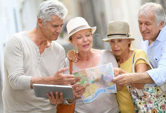 Xu hướng mới: Người cao tuổi đi du lịch “Chậm” để trẻ lâu