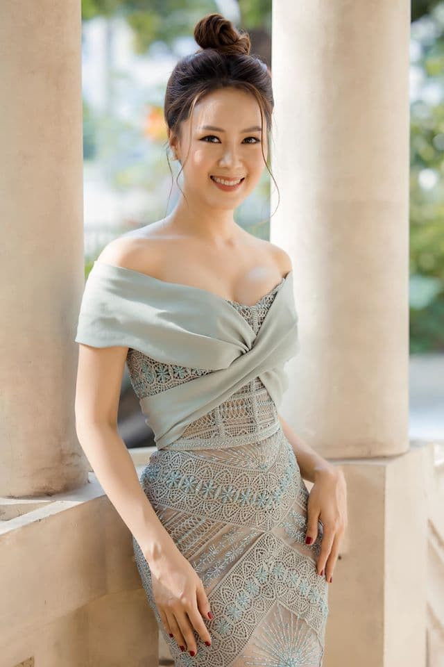 Bộ ảnh mới đẹp mộng mơ của Hồng Diễm ngay sau khi đoạt Cánh diều vàng 8