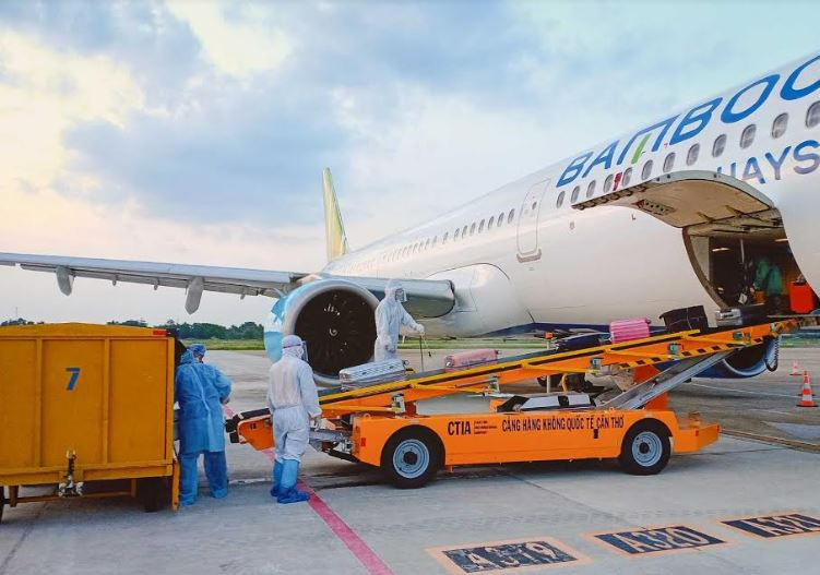 Gần 200 công dân Việt Nam kẹt tại Philippines đã về nước an toàn trên chuyến bay của Bamboo Airways