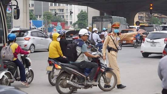 Ra quân tổng kiểm tra phương tiện cơ giới đường bộ trên cả nước