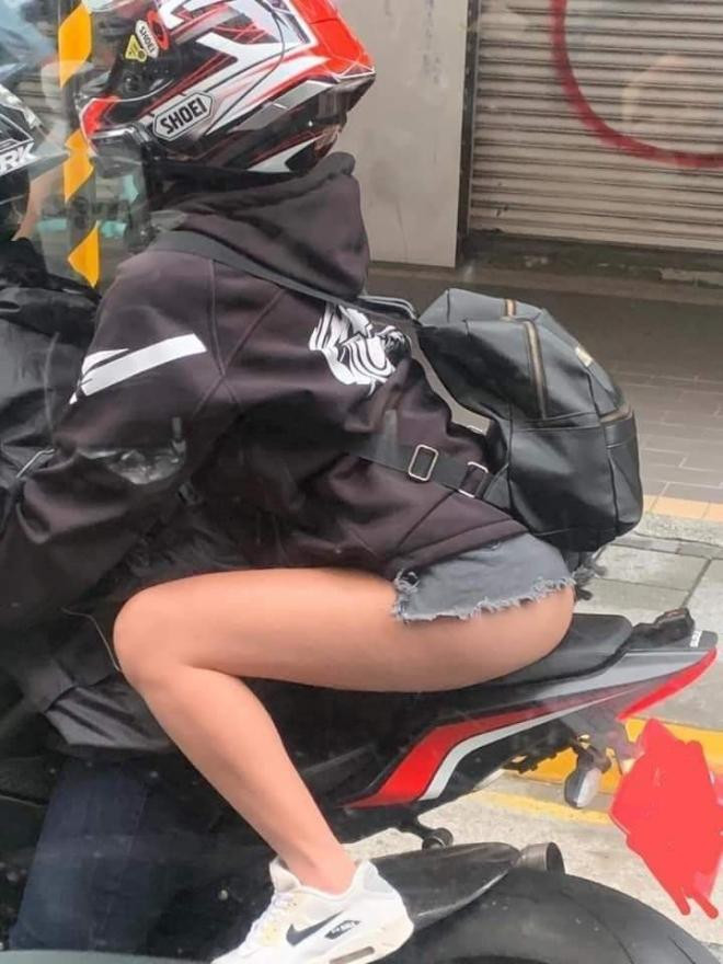 ăn mặc phản cảm 1