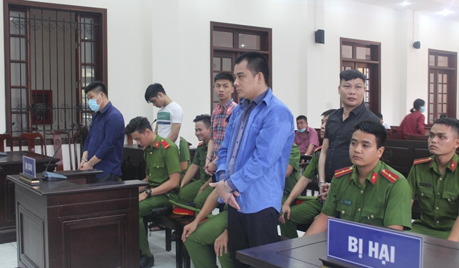 Tuyên án nhóm giang hồ vây xe chở công an ở Đồng Nai