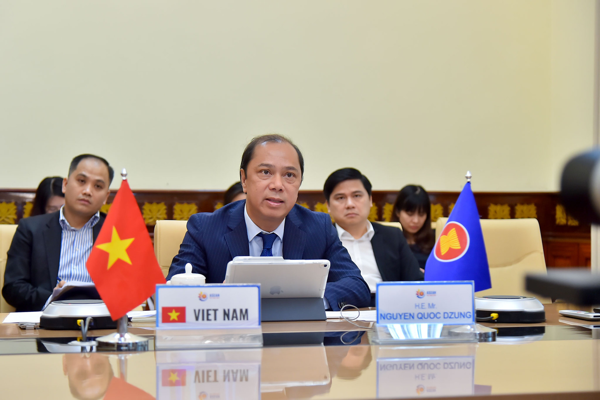 Việt Nam được đặc biệt đánh giá cao trong ứng phó hiệu quả với dịch COVID-19