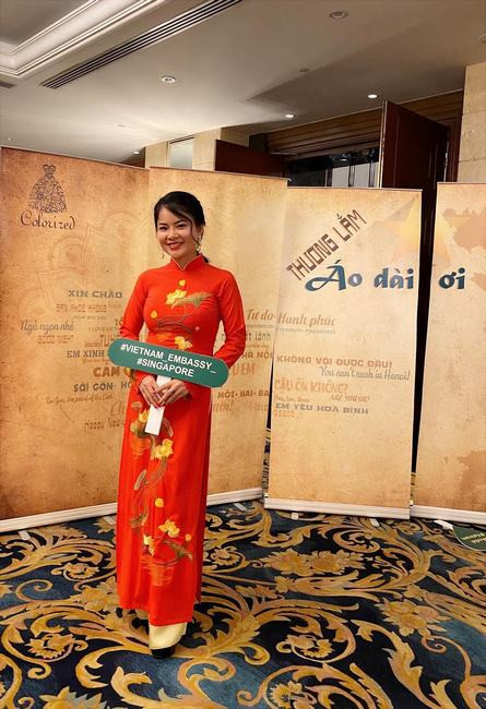 Bông hồng lai gốc Việt thành thạo 4 ngoại ngữ chuẩn bị ra mắt tiểu thuyết ngôn tình