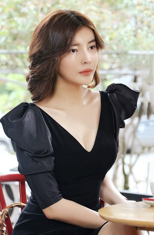 mỹ nhân Việt nghiện thuốc 1