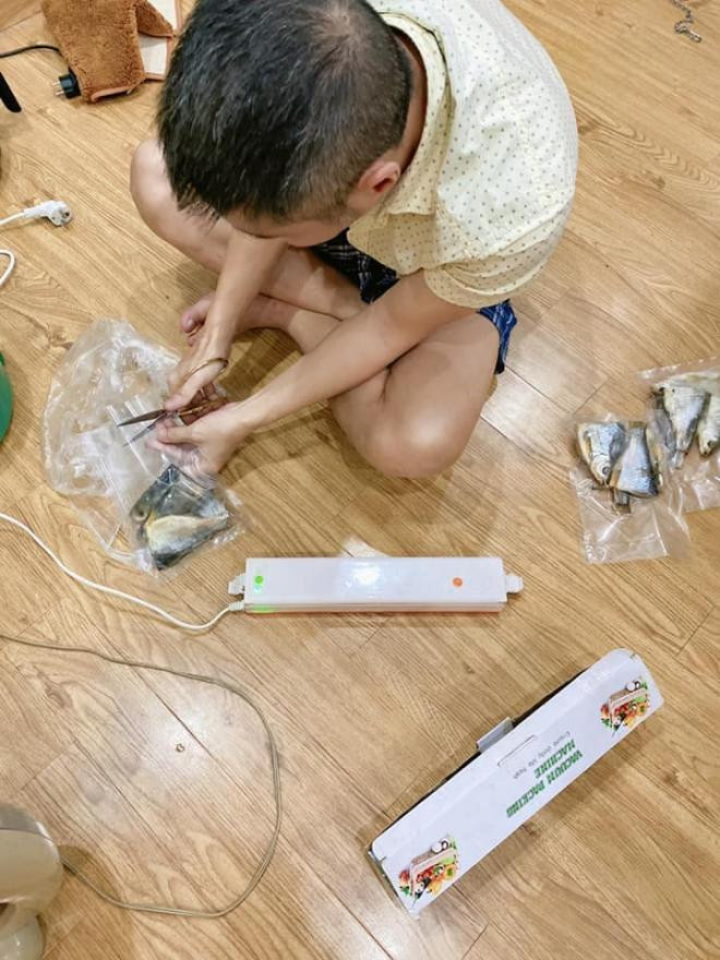 nghệ sĩ Công Lý và bạn gái 0