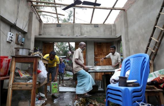 Siêu bão giết chết ít nhất 82 người ở Ấn Độ, Bangladesh, gây ra lũ lụt trên diện rộng
