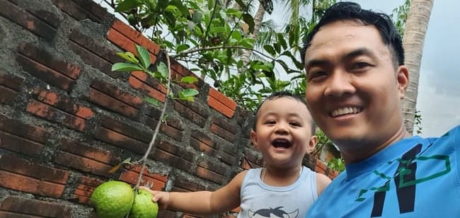 trộm ổi hàng xóm 4