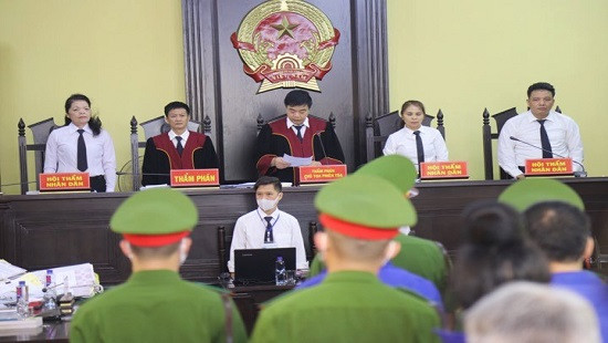 Hé lộ nhiều thông tin bất ngờ trong vụ án gian lận điểm thi ở Sơn La