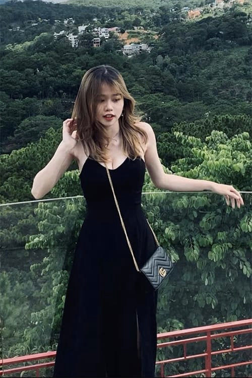 Trở thành tình mới của Quang Hải chưa lâu, Huỳnh Anh bỏ trăm triệu làm răng, trùng tu nhan sắc 1