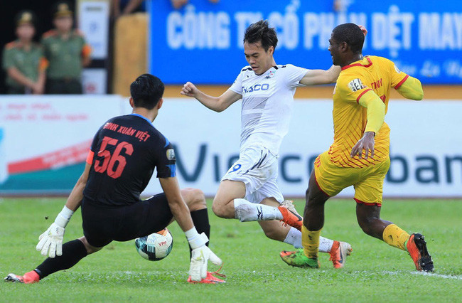 Hoàng Anh Gia Lai bị loại khỏi Cúp Quốc gia sau trận đấu lịch sử