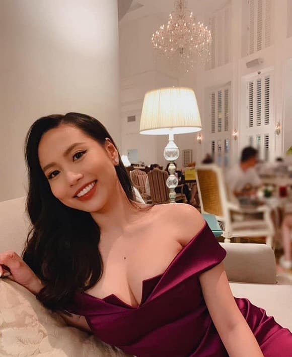 Lê Hiếu đăng ảnh chúc mừng sinh nhật vợ nhưng vẻ ngoài nóng bỏng của bà xã chiếm trọn sự chú ý 1