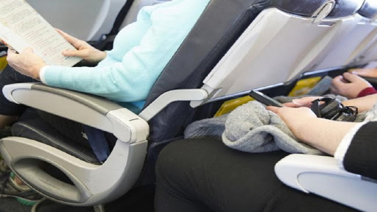 Tranh cãi việc ngả ghế máy bay, nữ hành khách bị phạt 8,5 triệu đồng