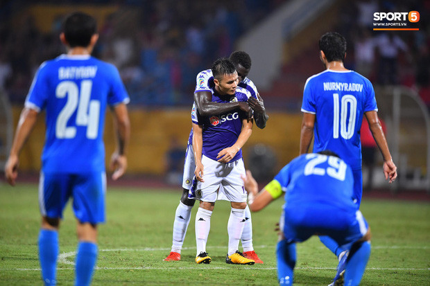 Quang Hải lọt TOP 5 bàn thắng đẹp nhất AFC Cup