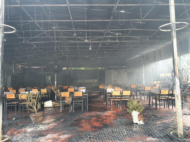 Nhà hàng của MC Nguyên Khang bị cháy rụi khi hoạt động trở lại sau dịch Covid-19