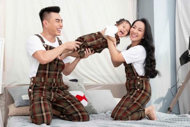 vợ Lê Dương Bảo Lâm 0