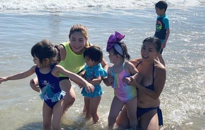 Y Phụng bikini 0 Y Phụng bikini 0