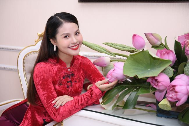 NTK Đỗ Trịnh Hoài Nam: Gã lãng tử chinh phục hoa sen chiều lòng phụ nữ