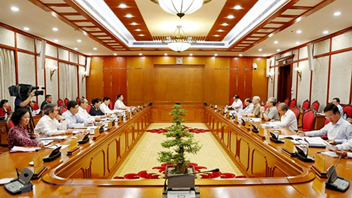 Bộ Chính trị chỉ thị về lãnh đạo cuộc bầu cử ĐBQH và HĐND các cấp nhiệm kỳ 2021-2026