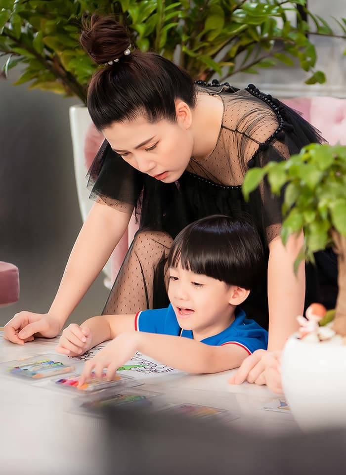 Cựu thành viên Doremi khoe con trai tự kỷ đã khỏi 80% sau 3 năm chữa trị 6 Cựu thành viên Doremi khoe con trai tự kỷ đã khỏi 80% sau 3 năm chữa trị 6