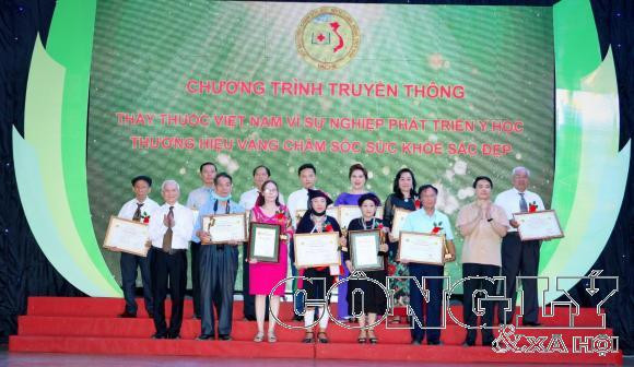 anh-1-luong-y-nguyen-thi-huyen-w1280-h665.jpg