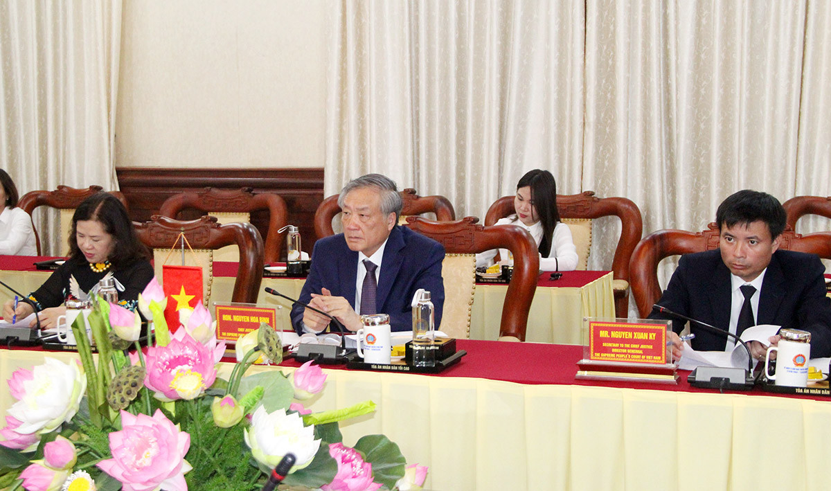 Chánh án TANDTC tiếp xã giao Đại sứ Hàn Quốc tại Việt Nam