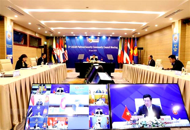 Phó Thủ tướng Phạm Bình Minh chủ trì các Hội nghị trước thềm Hội nghị Cấp cao ASEAN 36