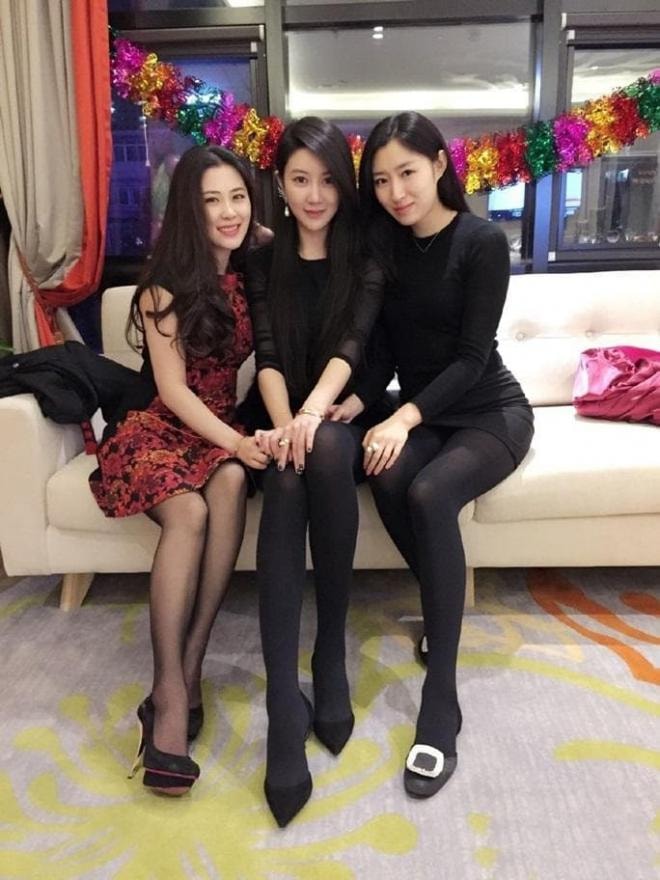 ai là mẹ ai là con 0