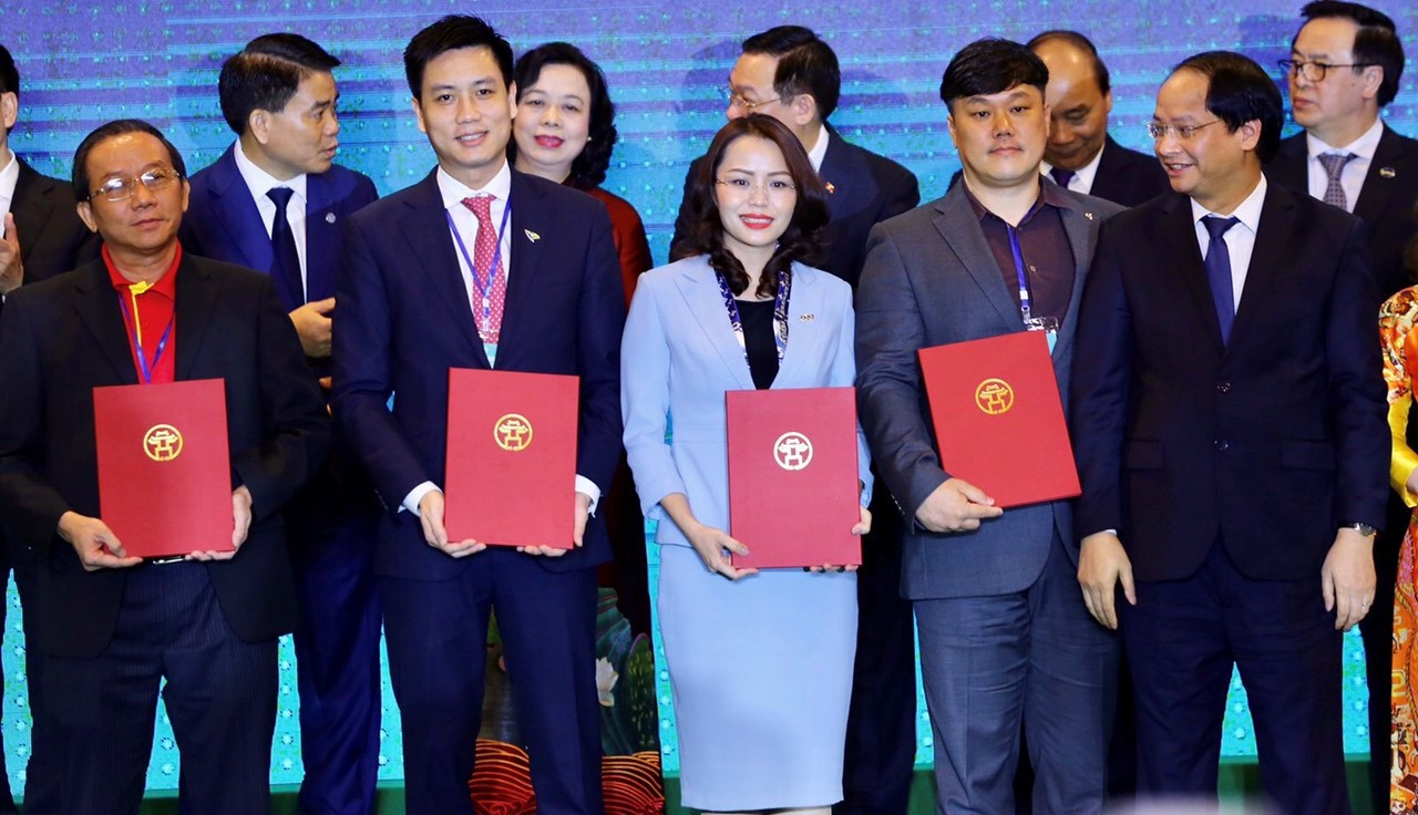 Bamboo Airways và thành phố Hà Nội ký kết hợp tác thúc đẩy du lịch 