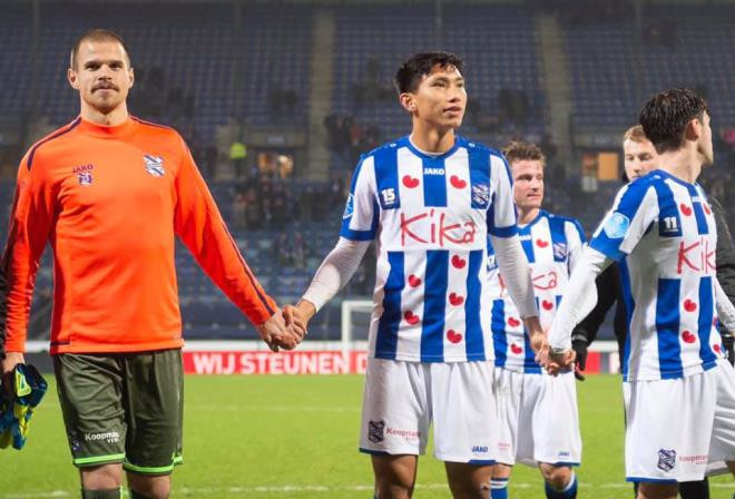 CLB Heerenveen thông báo chia tay 8 cầu thủ, không có tên Đoàn Văn Hậu
