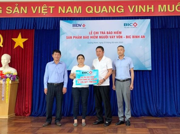 BIC chi trả hơn 2 tỷ đồng tiền bảo hiểm cho khách hàng vay vốn tại Quảng Nam