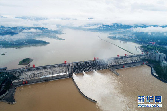 Mưa lũ bất thường tại Trung Quốc: Đập Tam Hiệp mở 3 cửa xả lũ