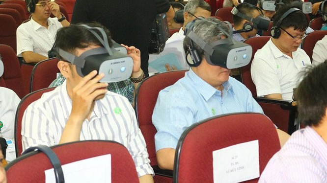 Bác sĩ Việt tham gia ca mổ ở Hàn Quốc bằng công nghệ thực tế ảo