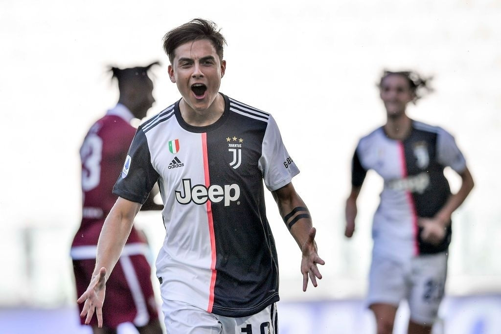 Juventus đè bẹp Torino và siêu phẩm của Ronaldo