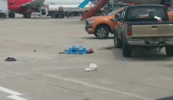 Nhân viên vệ sinh ở sân bay Nội Bài bị xe bán tải tông tử vong