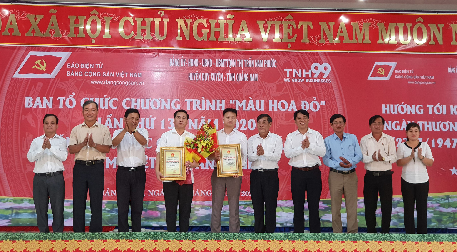 Quảng Nam: Chương trình “Màu hoa đỏ” trao nhà tình nghĩa cho gia đình chính sách huyện Duy Xuyên