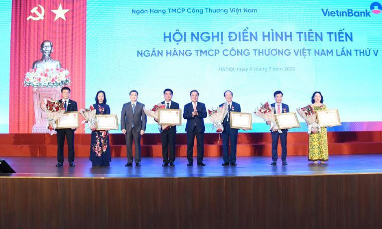VietinBank tôn vinh các điển hình tiên tiến lần thứ V