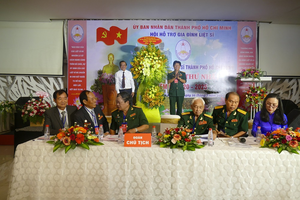 p1380383-w1000-h666.JPG