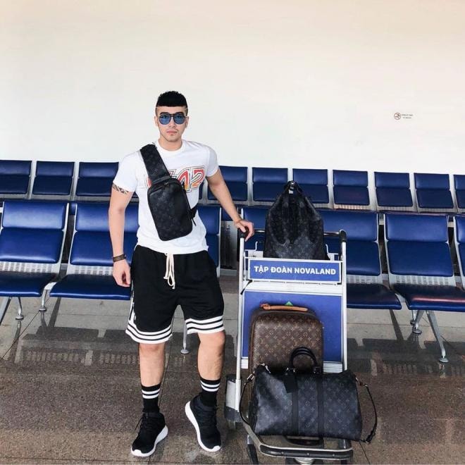 Lục Triều Vỹ 2