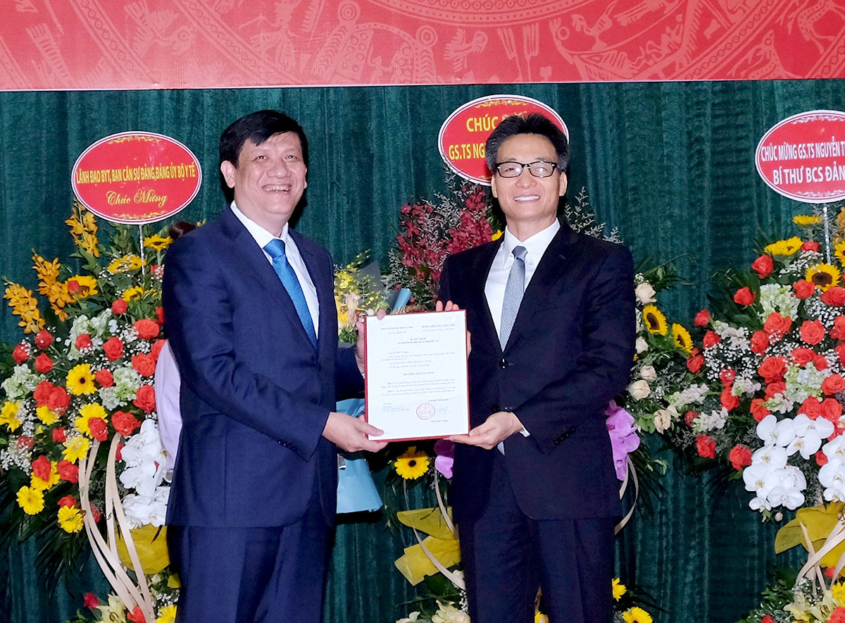 Ông Nguyễn Thanh Long chính thức tiếp nhận Quyền Bộ trưởng Bộ Y tế