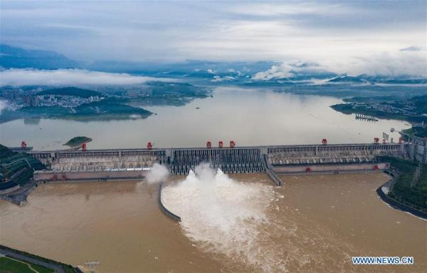 Trung Quốc đưa ra cảnh báo đỏ về lũ trên sông Dương Tử