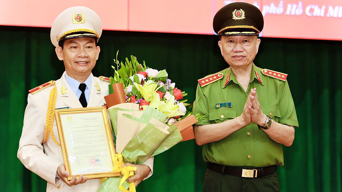 Chủ tịch nước quyết định thăng cấp hàm Thiếu tướng cho đại tá Đinh Thanh Nhàn