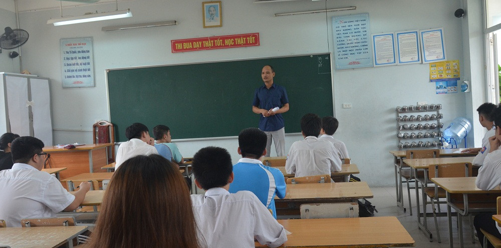Ban chấm thi vào lớp 10 ở Hà Nội sẽ có 50% giáo viên THCS, 50% giáo viên THPT