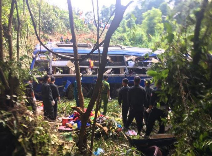 Khởi tố tài xế gây ra vụ tai nạn thảm khốc làm 6 người chết ở Kon Tum