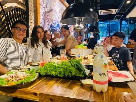 bạn gái bùi tiến dũng lên tiếng  1