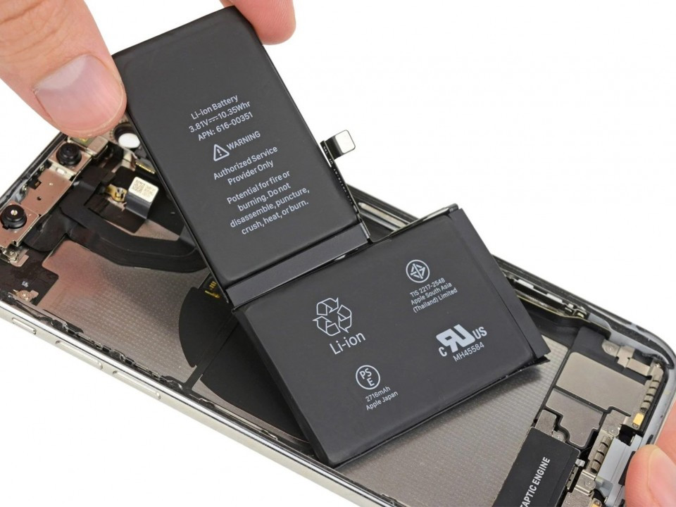 Apple sẽ giảm dung lượng pin trên iPhone 12